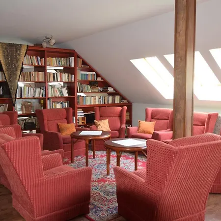 לינה וארוחת בוקר Hollo Es Barany Vendeghaz