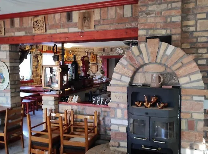 Bed & Breakfast Hollo Es Barany Vendeghaz Herend