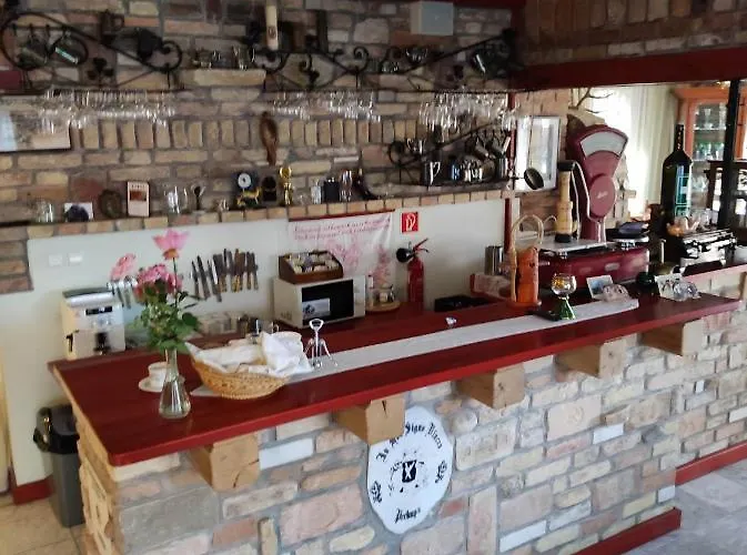 Bed & Breakfast Hollo Es Barany Vendeghaz Herend