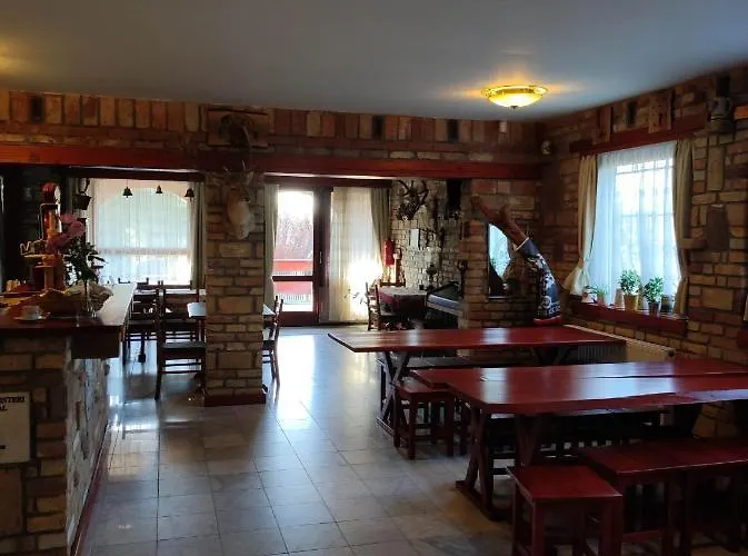 Bed & Breakfast Hollo Es Barany Vendeghaz Herend