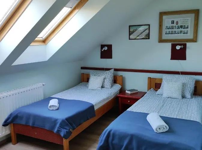 Bed & Breakfast Hollo Es Barany Vendeghaz Herend